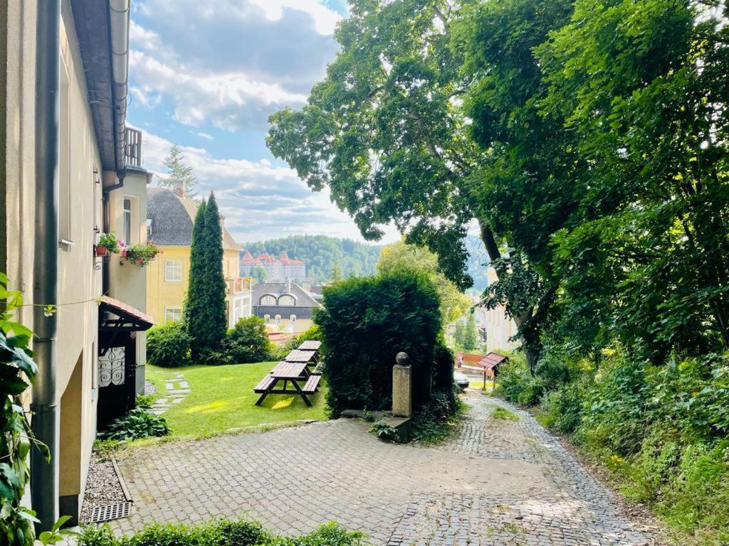 Pension Family Karlsbad Buitenkant foto