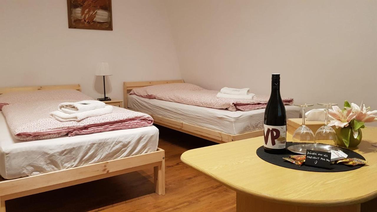 Pension Family Karlsbad Buitenkant foto
