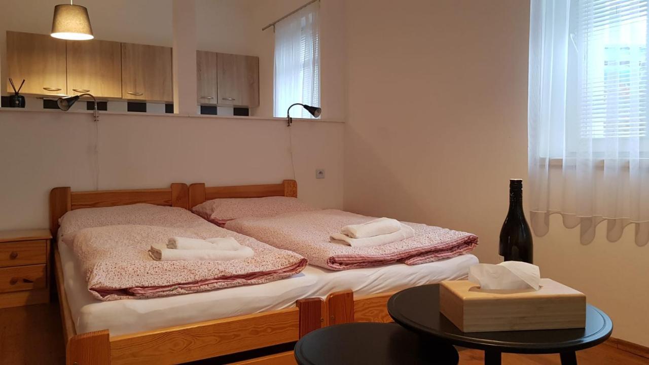 Pension Family Karlsbad Buitenkant foto