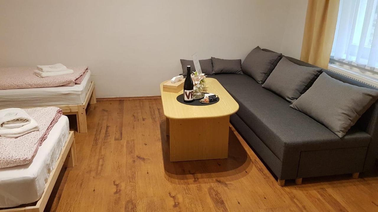 Pension Family Karlsbad Buitenkant foto