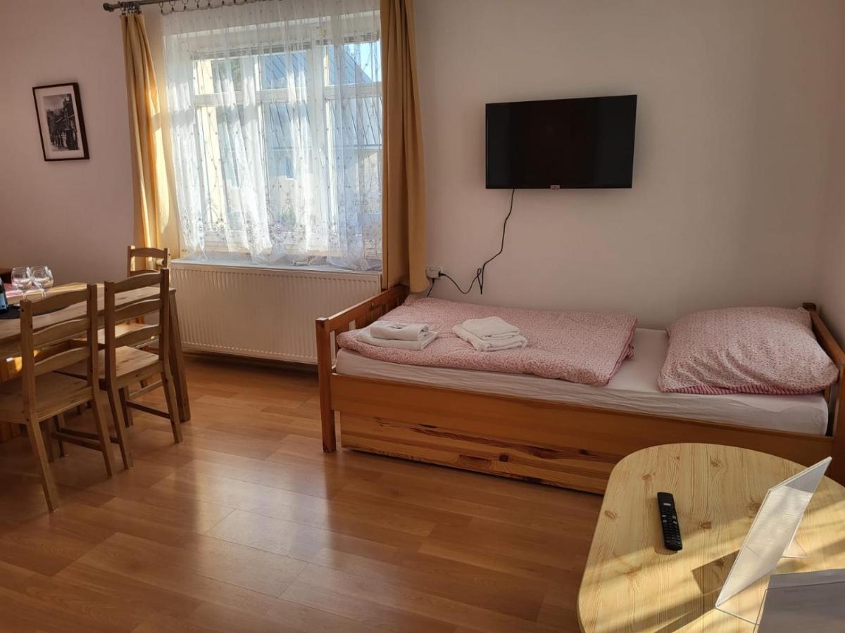 Pension Family Karlsbad Buitenkant foto