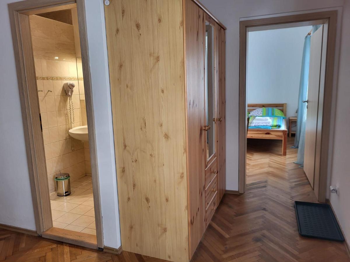 Pension Family Karlsbad Buitenkant foto