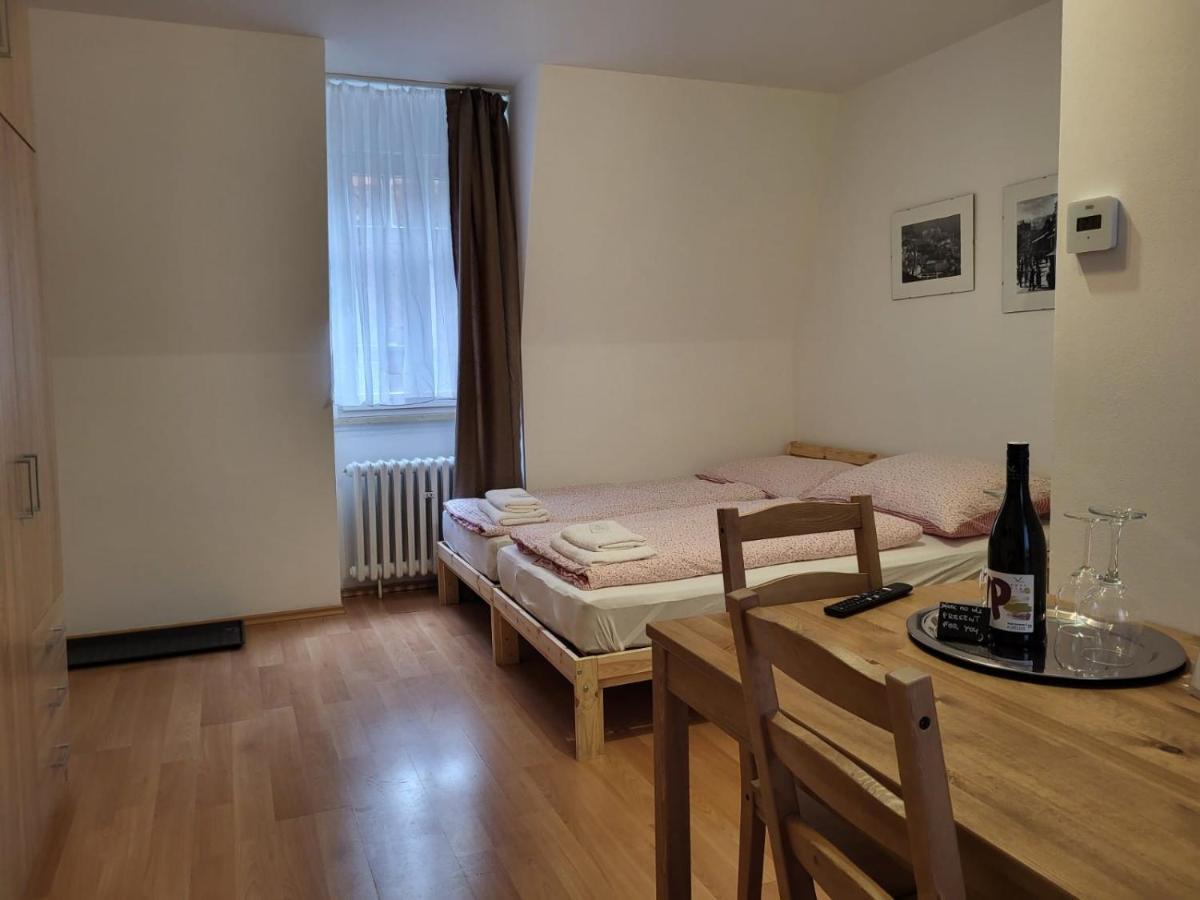 Pension Family Karlsbad Buitenkant foto
